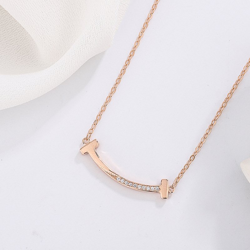 Simple s999 pure silver smile necklace women's light luxury smiley face pendant necklace with vibrato