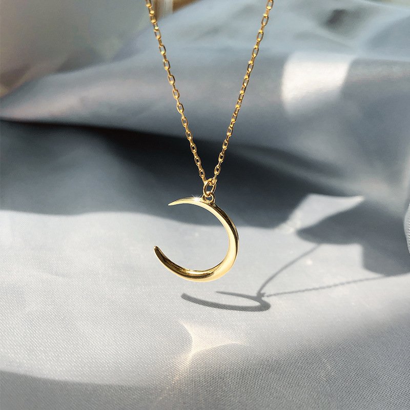 Autumn and winter 999 sterling silver niche design moon necklace women cold temperament crescent clavicle chain necklace