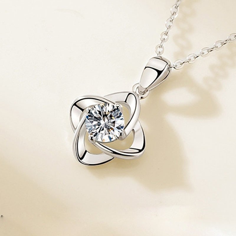 925 Silver Topaz Necklace Square Lucky Four Leaf Clover Pendant Clavicle Fashion Pendant Necklace